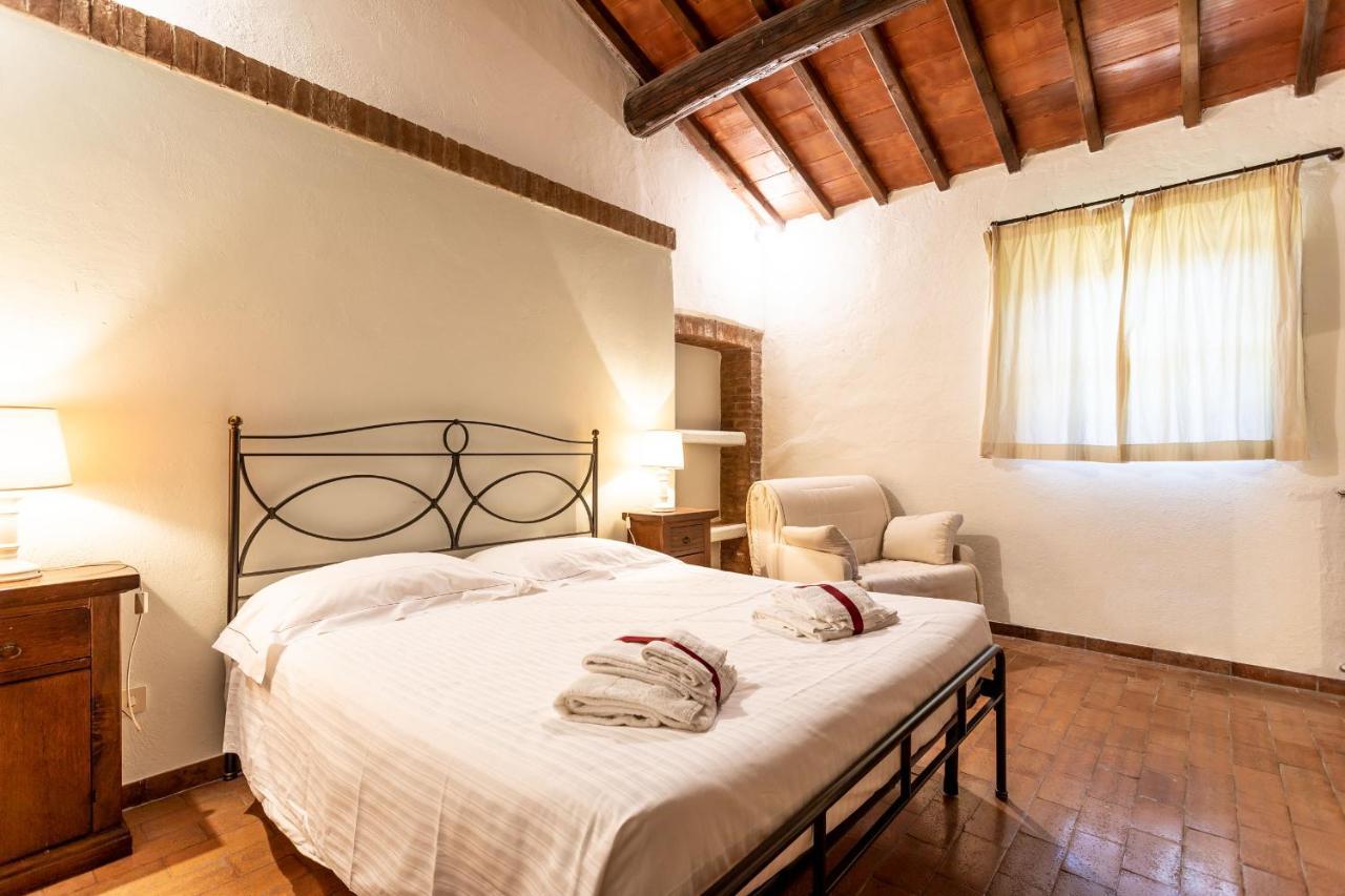 Borgo Il Poggiaccio Residenza D'Epoca Guest House Sovicille Exterior foto