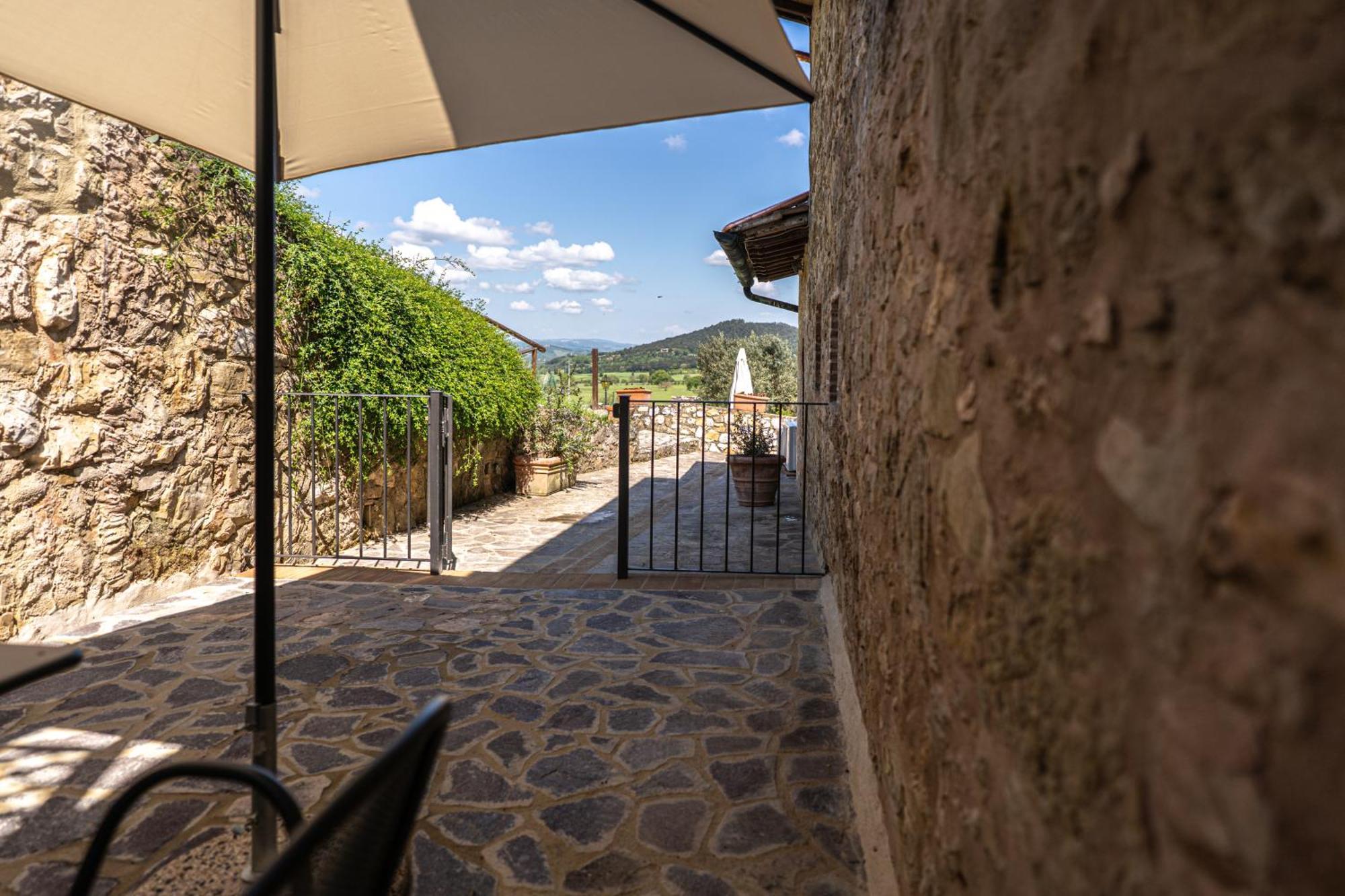 Borgo Il Poggiaccio Residenza D'Epoca Guest House Sovicille Exterior foto