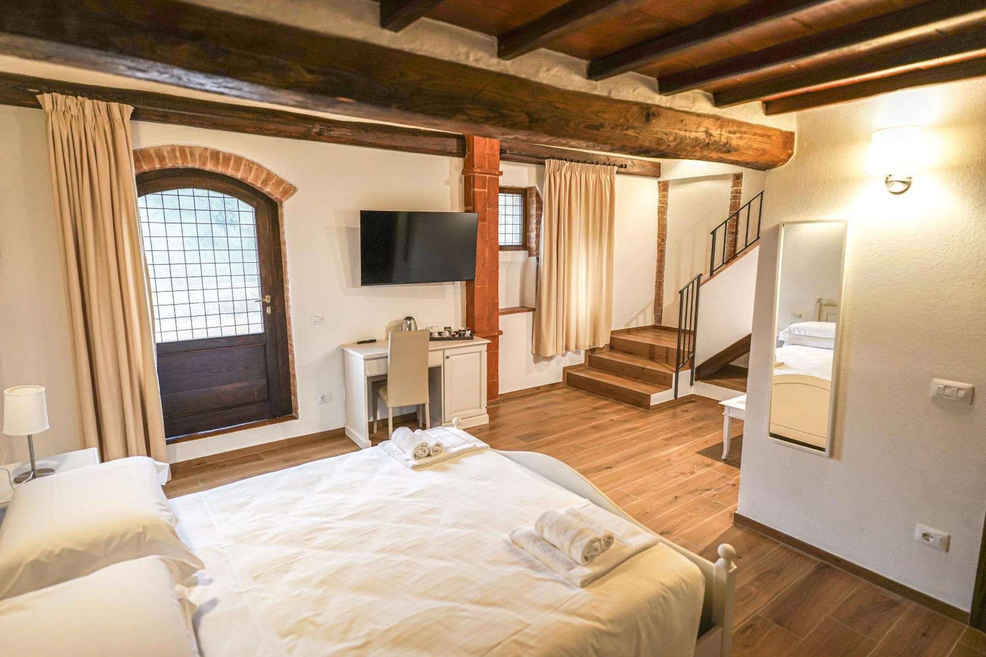 Borgo Il Poggiaccio Residenza D'Epoca Guest House Sovicille Exterior foto